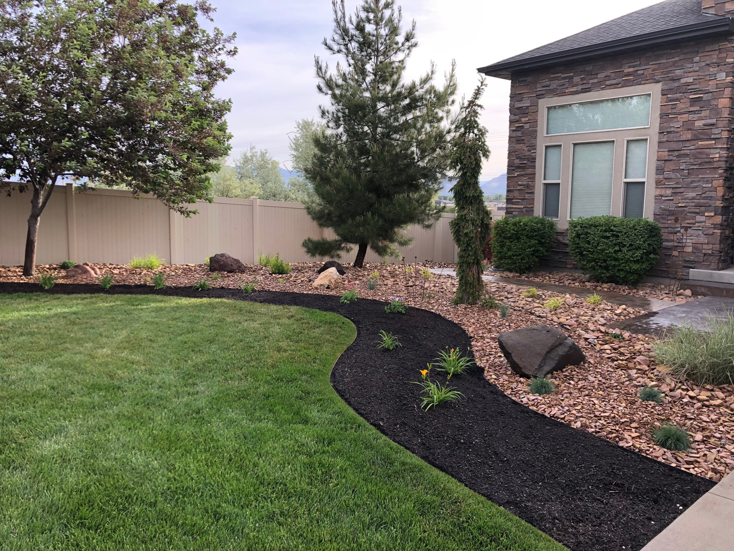 Utah Quarry Direct logo