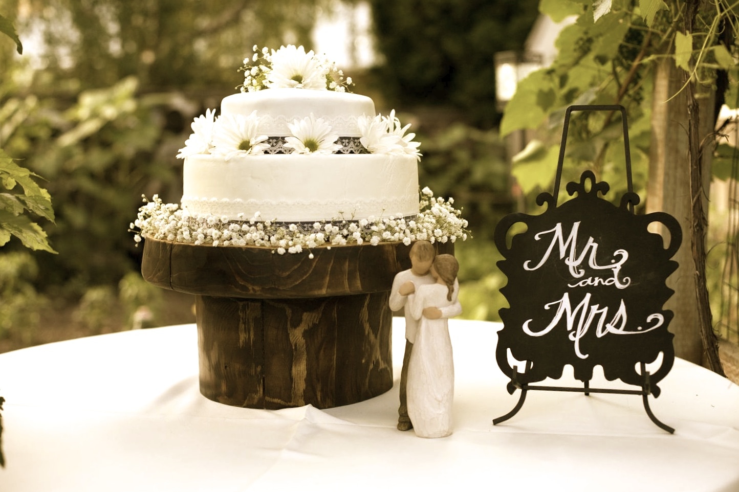 Legacy Weddings & Events logo