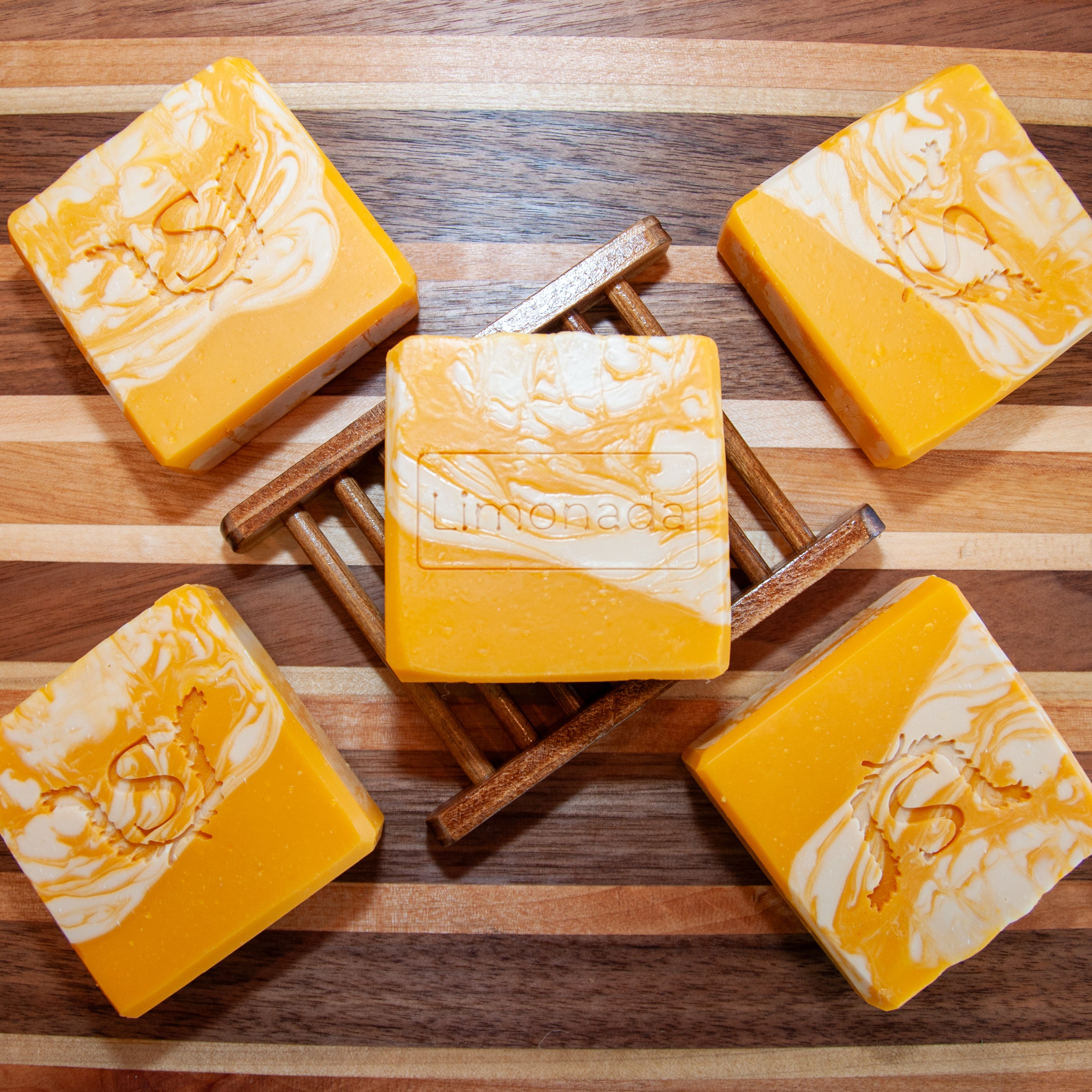 Solomon Essentials logo